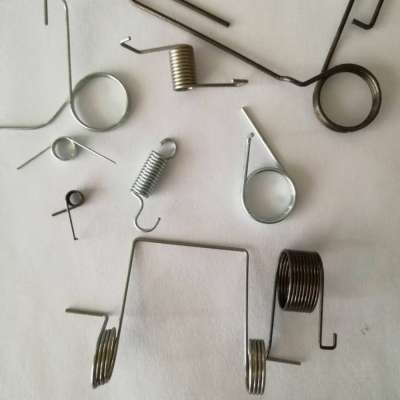 Customize wire spring assembling unit